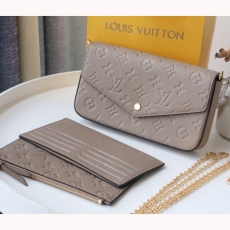 LV Purse